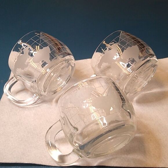 Vintage Nestle Glass World Map Mugs Set (3) READ Mixed - Picture 5 of 6